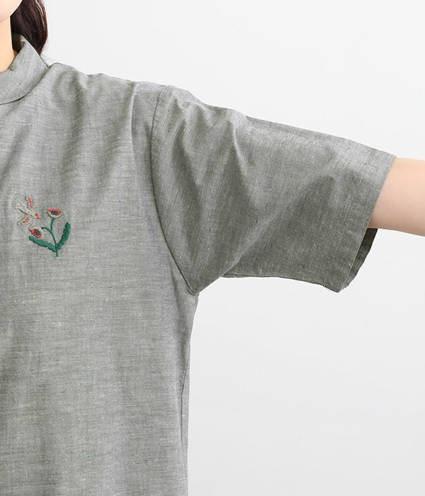 コットンカラフルネップシャンブレー花刺繍シャツ(A・ブラック)