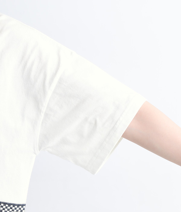裾植物刺繍Tシャツ(B・ホワイト)