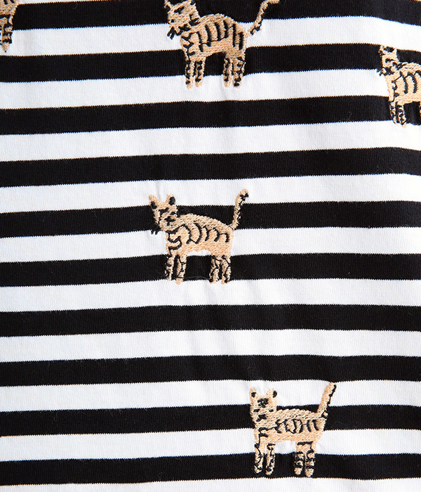 しましま柄のネコ刺繍Tシャツ(A・ホワイト×ブラック)