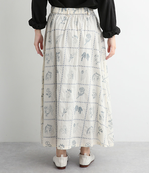 透かし花刺繍スカート(A・アイボリー)
