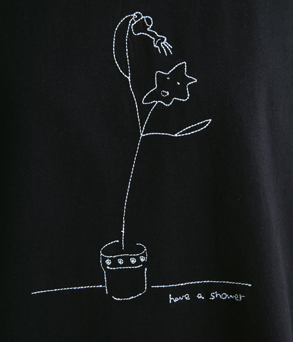 シャワータイムお花刺繍Tシャツ(B・ブラック)