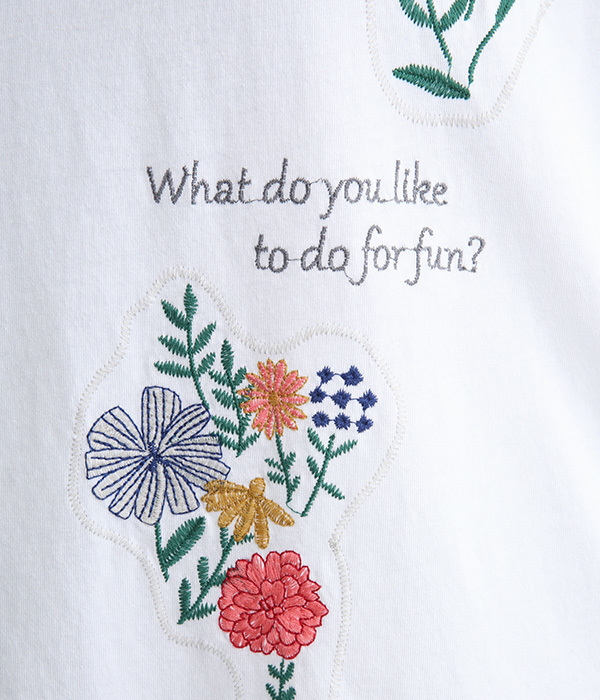 文字と花の刺繍チュニック(A・ホワイト)