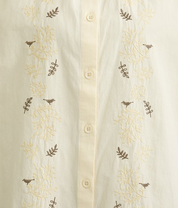 ナチュラルコットン布帛トリハナ刺繍シャツ(A・アイボリー)
