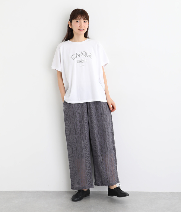 良質天竺変形ワイドロゴプリントＴシャツ　TRANQUIL(ホワイト)