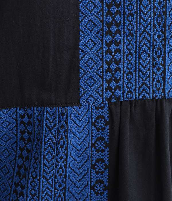 サテン刺繍　ワンピース(B・ブラック×ブルー)