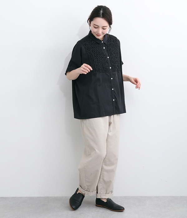 コットンサテン スモッキング刺繍 ワイドシャツ(ブラック)