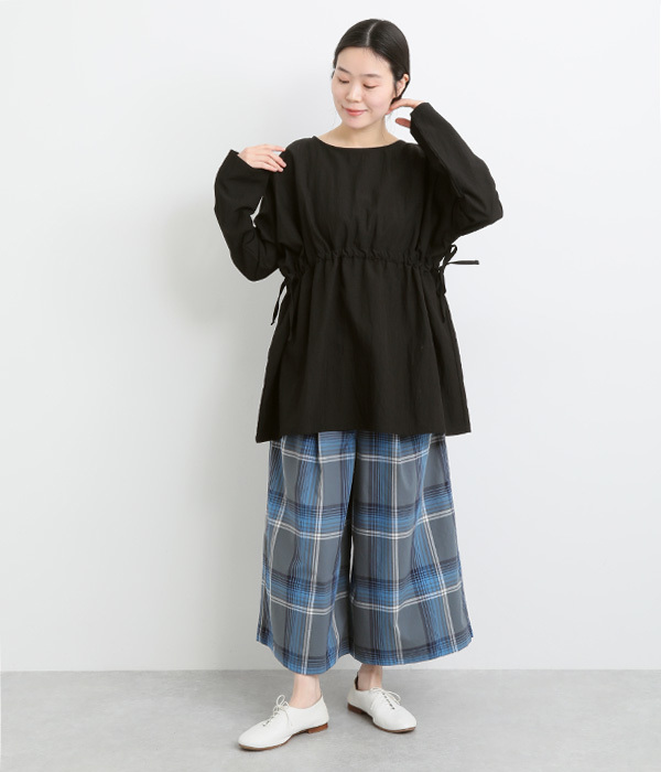 レーヨンナイロンvintagewash加工絞りフレアボリュームブラウス(D・ブラック)