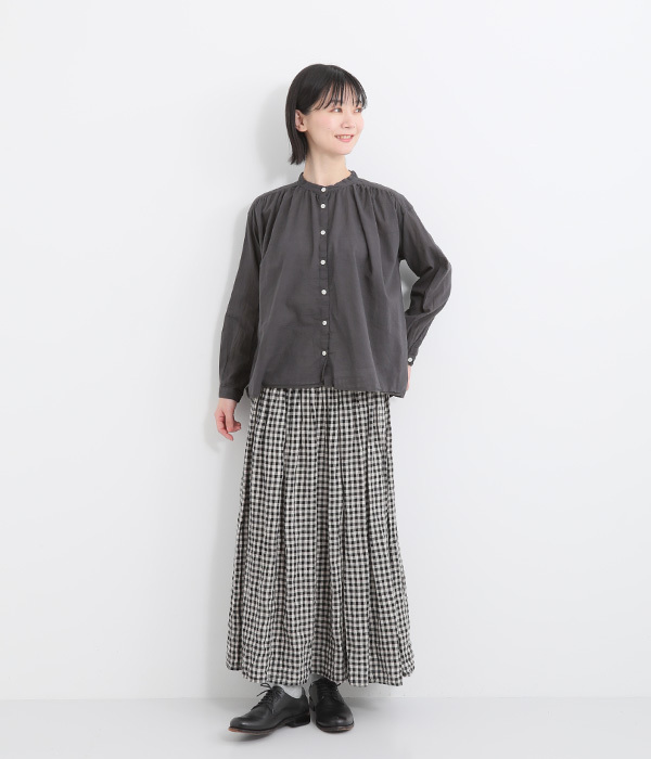 コットン日本製品染めスタンドカラーブラウス(E・チャコール)