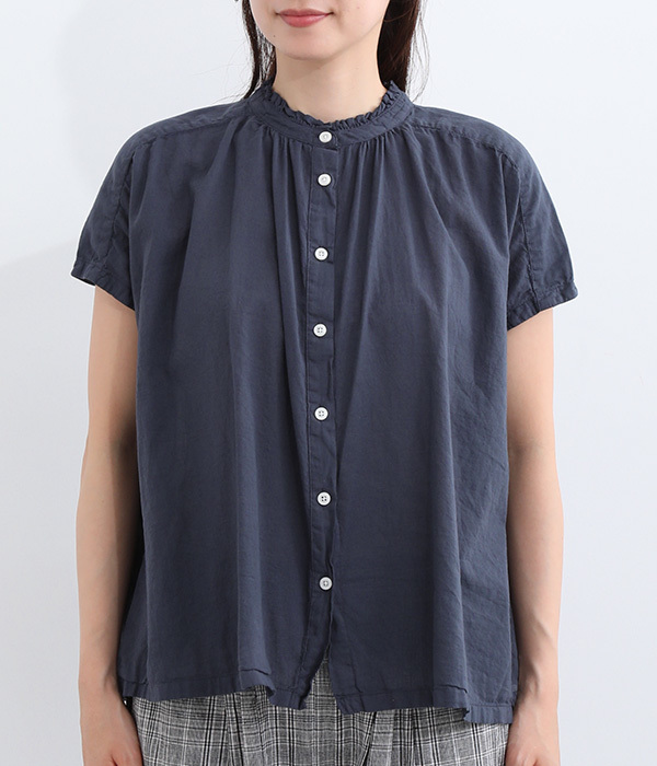 コットンボイル日本製品染　フリル襟フレンチスリーブシャツ(D・グレーネイビー)