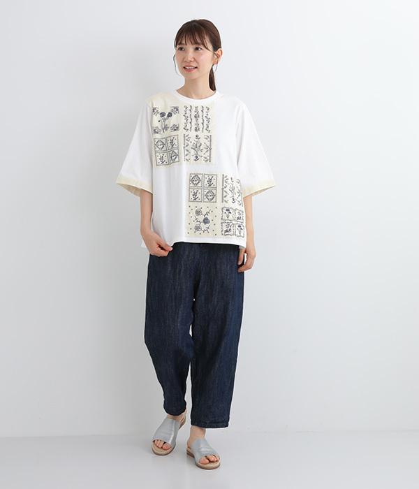 30番手天竺×60コットンローン フレームフラワー刺繍 パッチワークTシャツ(A・オフホワイト)
