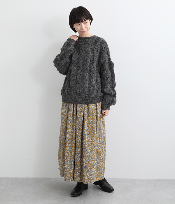 Suri ペルーハンドニット モックネックプルオーバー(B・ホワイト Suri ペルーハンドニット モックネックプルオーバー(B・ホワイト