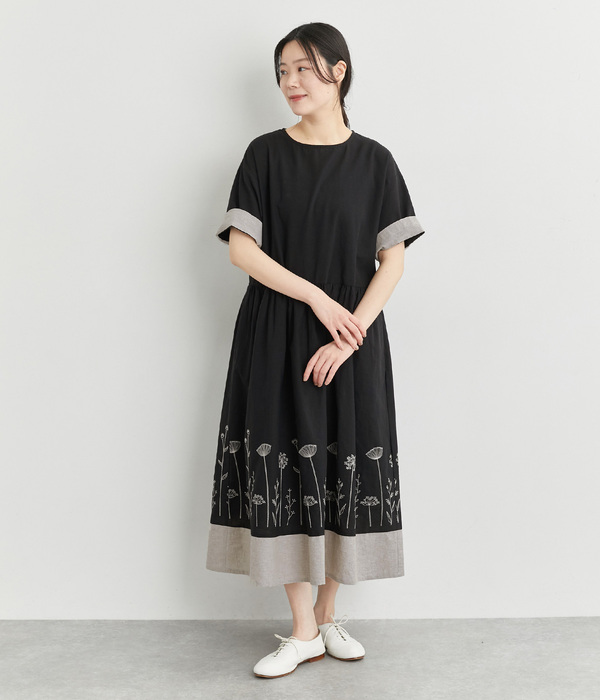 コットンリネン平織り配色切替刺繍ワンピース(A・ブラック)