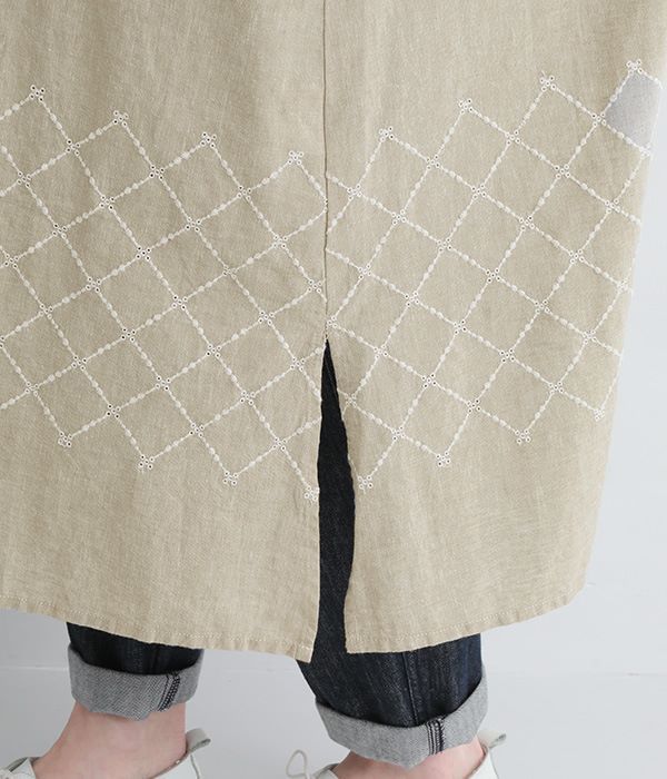 コットンリネン平織り 刺繍ワンピース(B・ベージュ)