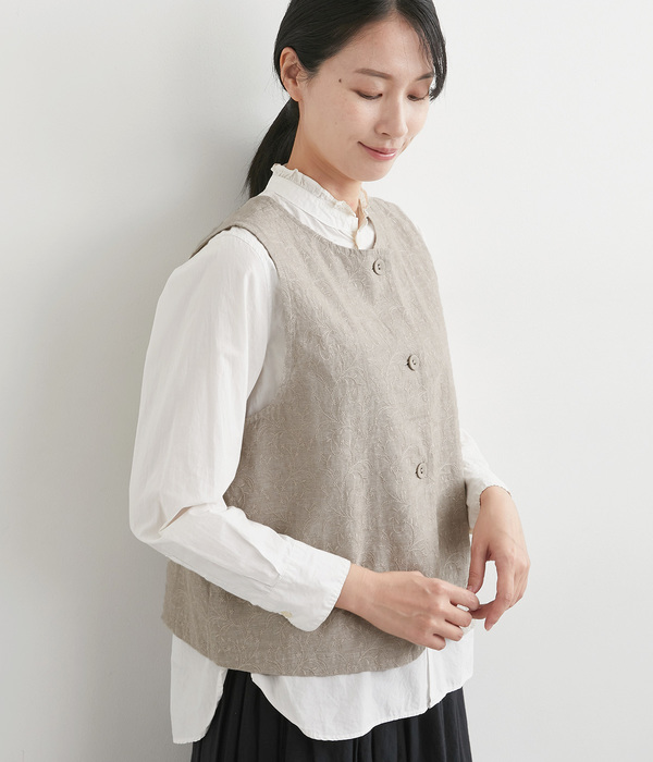 コットンリネン刺繍ベスト(B・ベージュ)