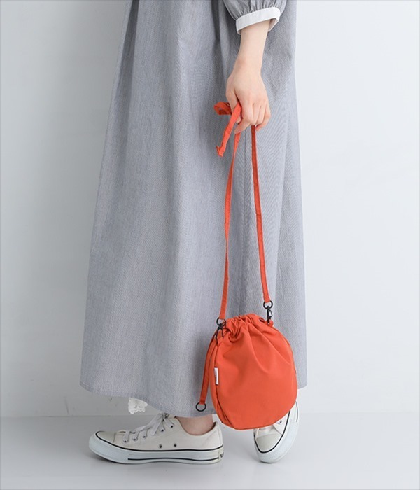 NOLLY　2wayオーバルスリングバッグ　M(D・フロステッドアーモンド)