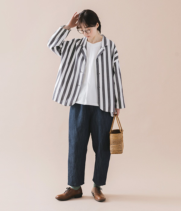綾織コットン100％オリジナルストライプのジャケット(ホワイト×スミクロ)