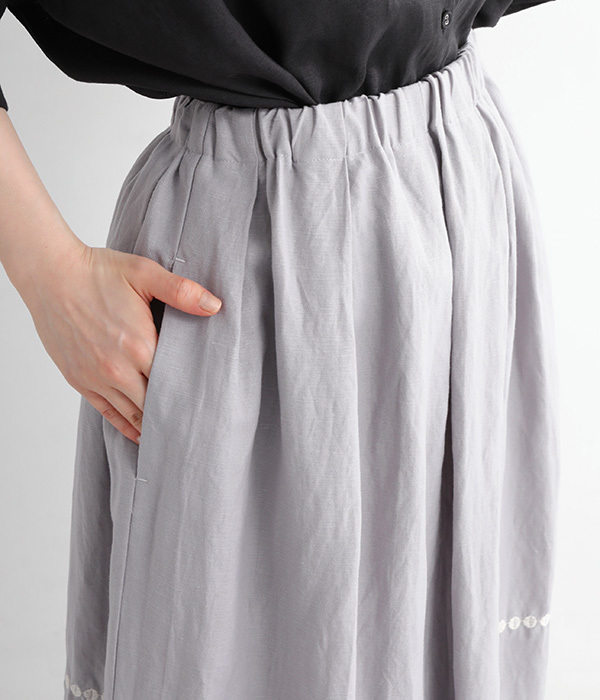 リネンレーヨン polkaライン刺繍スカート(A・ライトグレー)