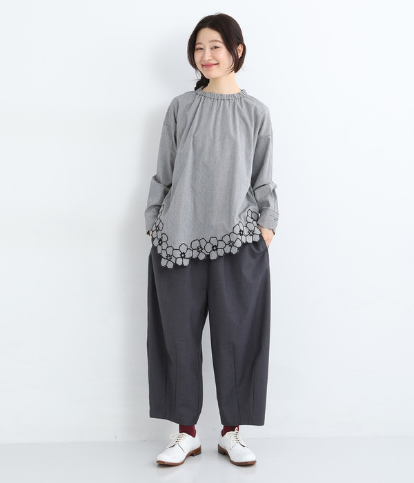アシメ裾刺繍ゴムギャザーネックシャツ(B・ギンガム)