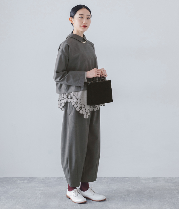 アシメ裾刺繍ゴムギャザーネックシャツ(B・ギンガム)