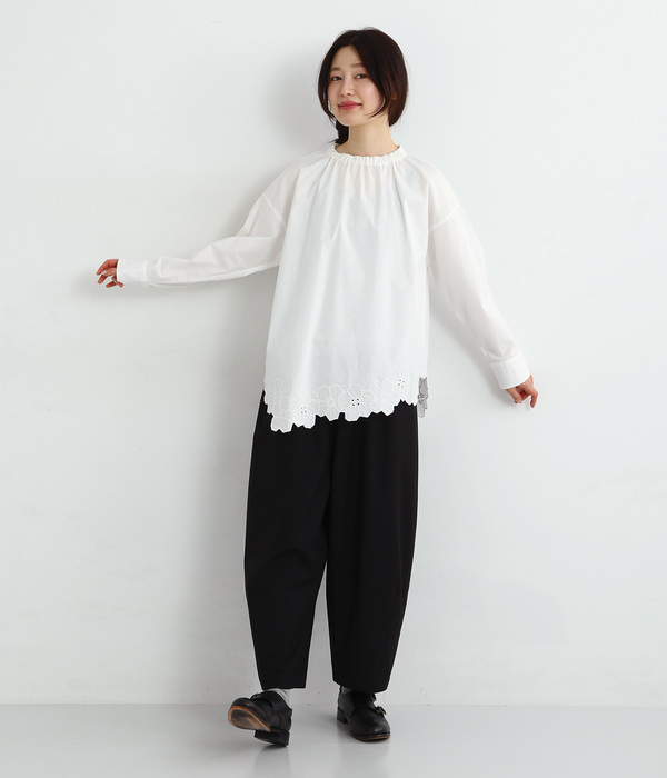 アシメ裾刺繍ゴムギャザーネックシャツ(B・ギンガム)