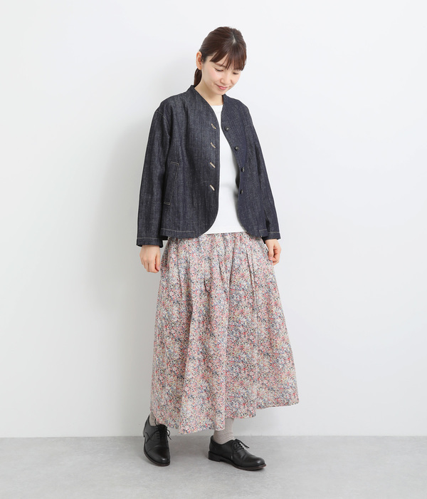 コットンリネンエルボーロゴ刺繍ノーカラージャケット(A・キナリ)