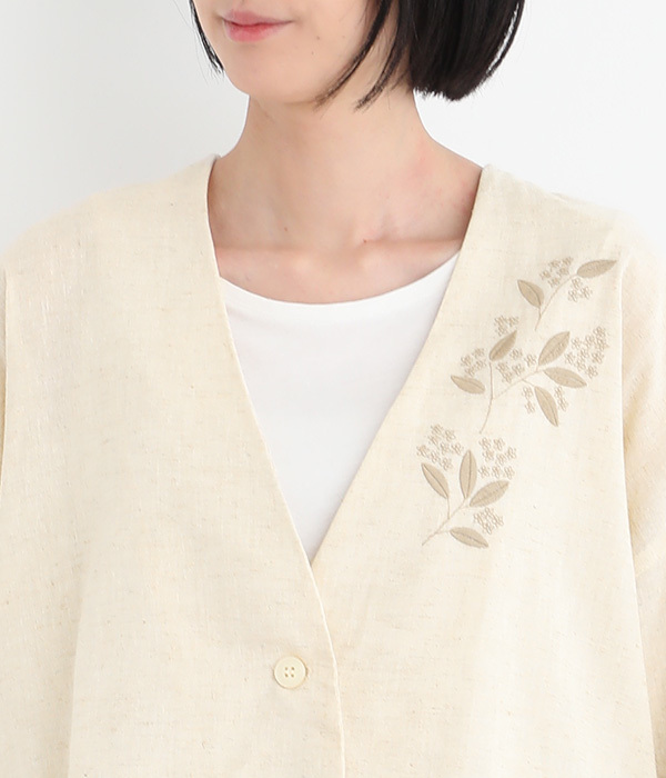 コットンリネン 配色刺繍入りショート丈ジャケット(B・チャコール)