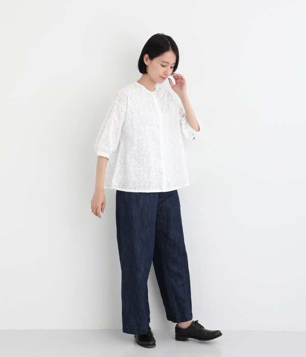 カットワーク総刺繍　ショート丈アウター(A・アイボリー)