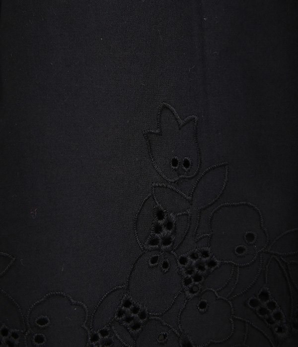 コットンキャンブリック裾刺繍ぺチパンツ(C・ブラック)