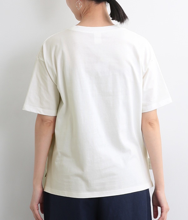 ボタニカルプリントTシャツ(A・オフホワイト)