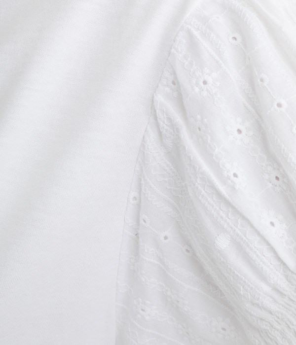 刺繍レース袖バルーンシャーリング6分袖プルオーバー(A・オフホワイト)
