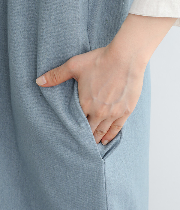 ライトデニム製品洗いVネックジャンパースカート(A・サックス)