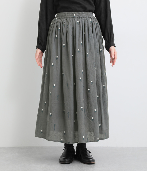 シロツメクサ刺繍ギャザースカート(C・ダークグレー)