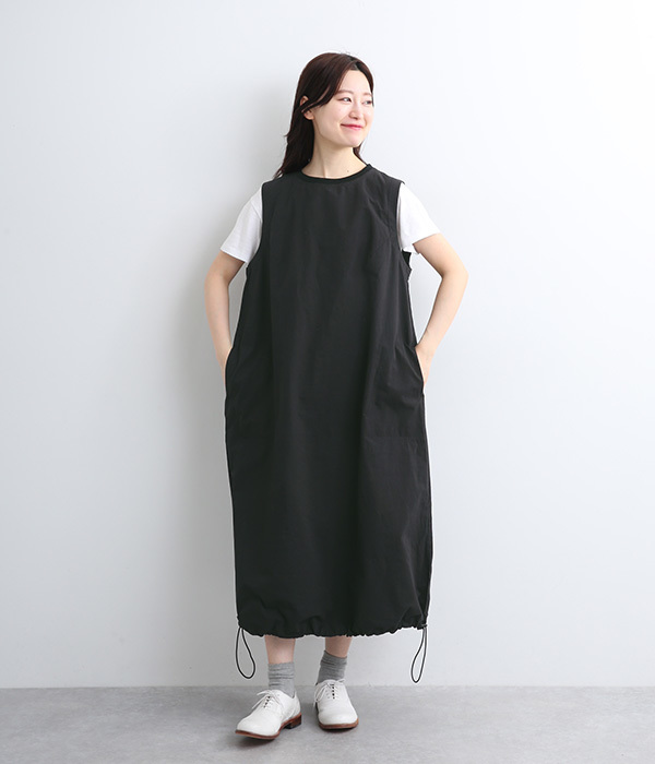コットン広巾綾ダンプノースリーブドロストロングワンピース(ブラック)