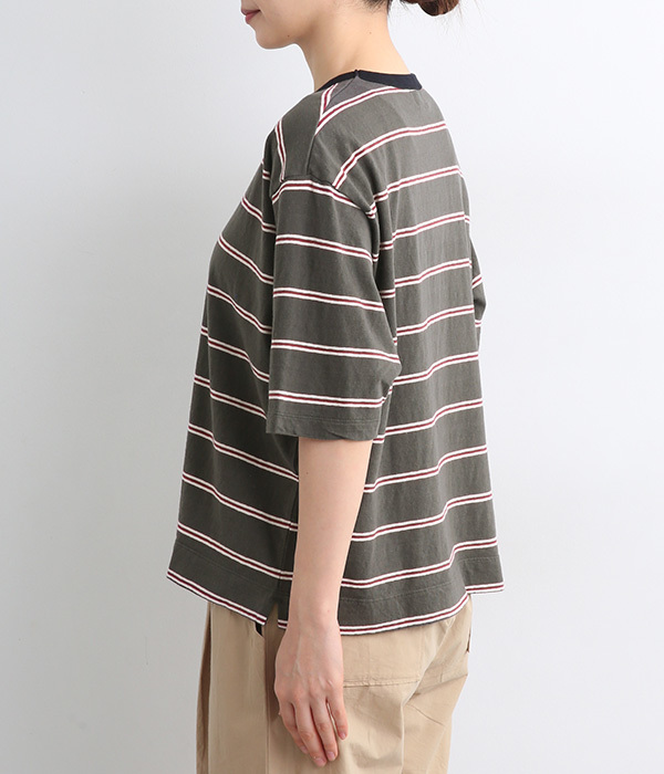 コットンクレセールボーダーミニスリットヘムTシャツ(B・チャコール)