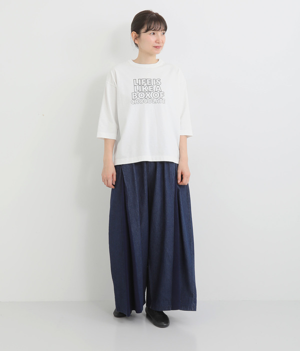 コットンBD天竺サイドスリットプリントTシャツ<LIFE IS LIKE A BOX OF CHOCOLATE> (B・グレー)