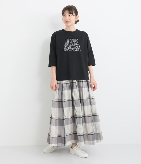 コットンBD天竺サイドスリットプリントTシャツ<LIFE IS LIKE A BOX OF CHOCOLATE> (B・グレー)