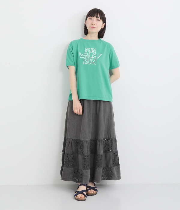 コットン天竺半袖プリントTシャツ〈FUN WALK/RUN〉(B・グレー)