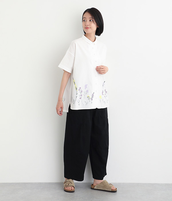 コットンリネン平織パーツ刺繍襟付きチュニックブラウス(A・オフ