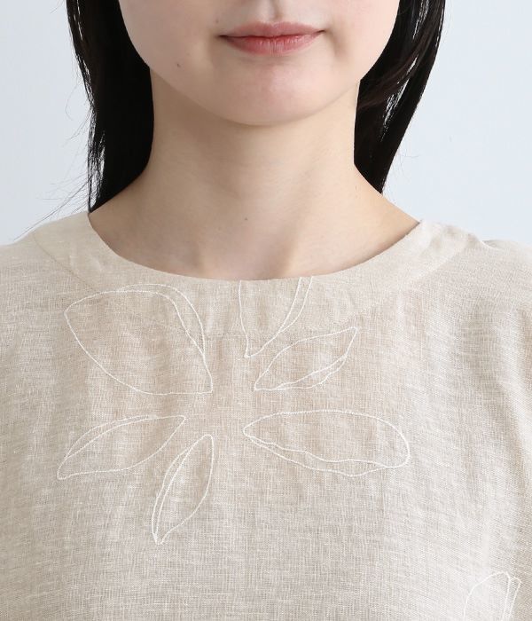 コットンリネン　山花刺繍ドルマンプルオーバー(A・ナチュラル)