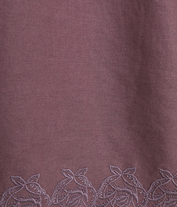 スカラ刺繍ターンカラープルオーバー(A・ボルドー)