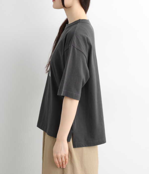 ラフィ天竺ワイドTシャツ　ソックス箔プリント(C・スミクロ)