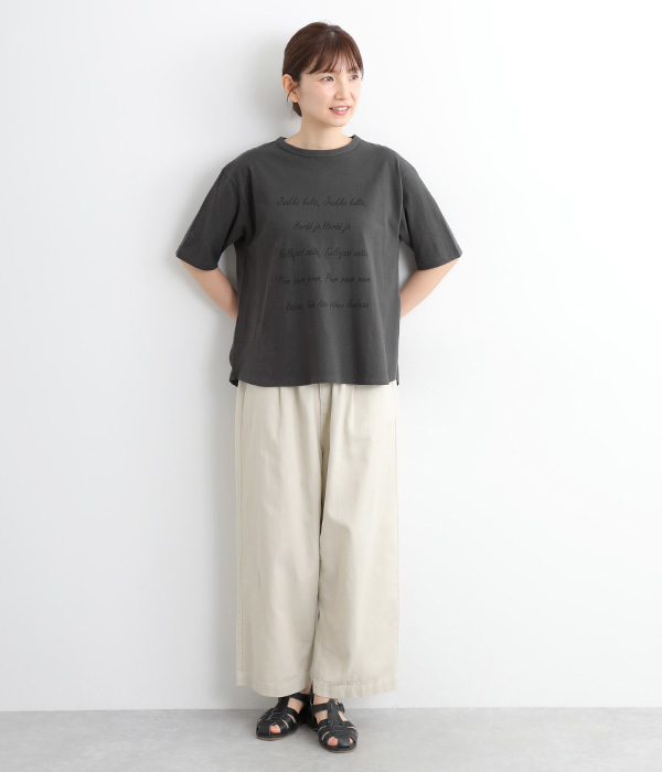 ラフィ天竺リリックスプリント裾ラウンドTシャツ(B・スミクロ)