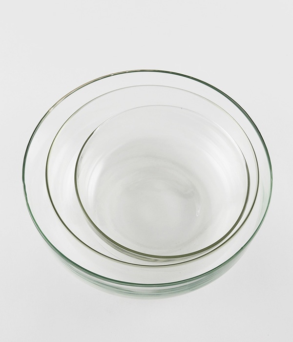 食卓を華やかにしてくれる　そうめんが似合うリューズガラスシャローボウルL(カラー1)