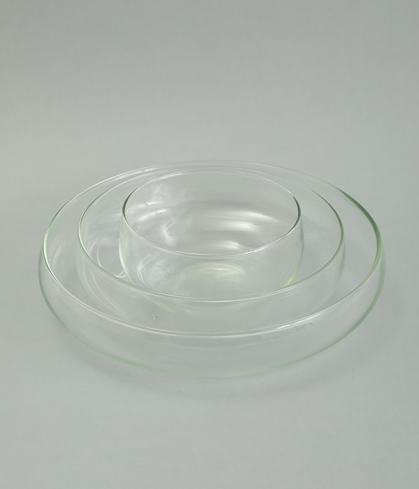 最後まですくいやすいリューズガラスの冷製スープ皿(カラー1)
