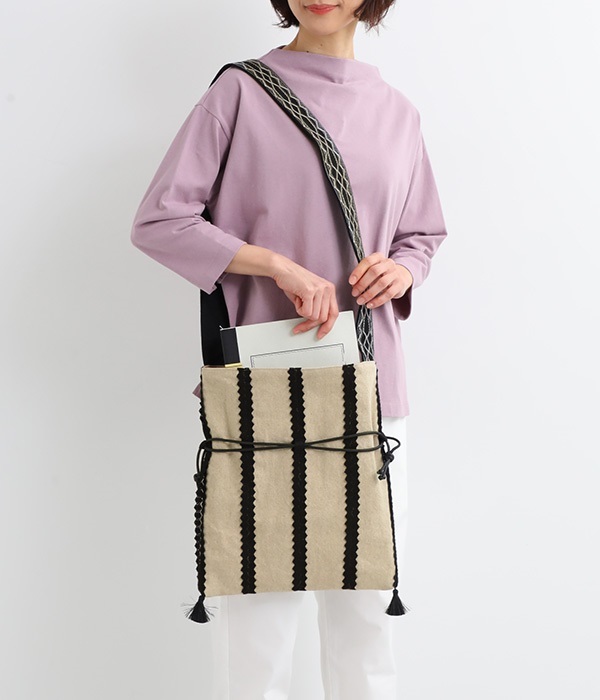 Ethnos crossbody バッグ(A・ブラック)