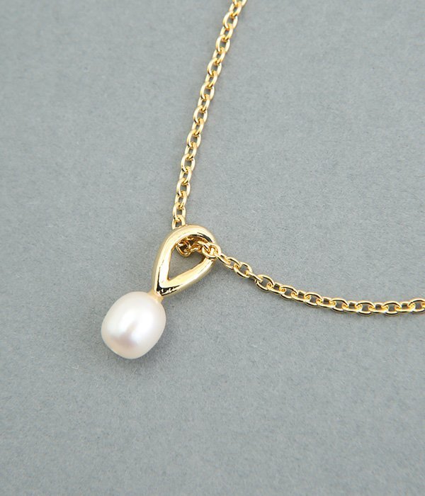 freshwater　pearl　charm　ネックレス(ゴールド)