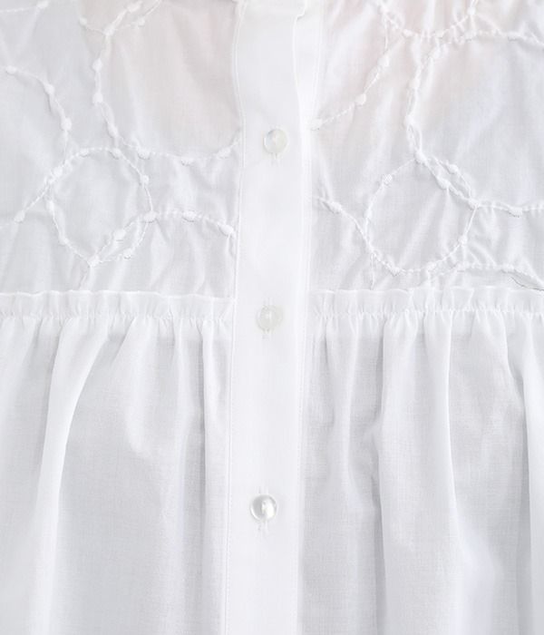 コットンドットローン刺繍7分袖ギャザーブラウス(A・オフホワイト)
